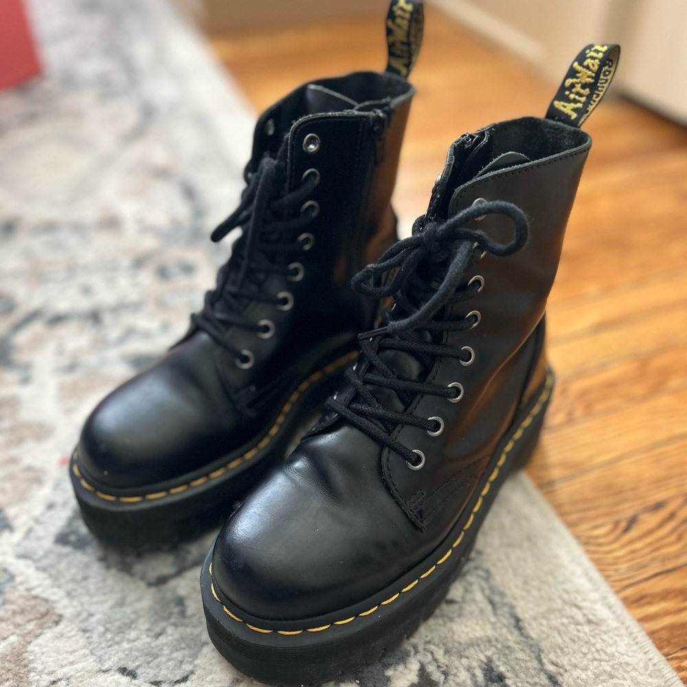 Dr. Martens - JADON BOOT SMOOTH LEATHER PLATFORMS